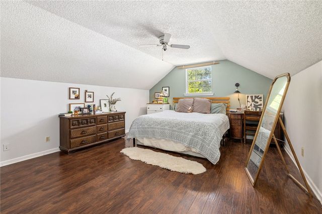 332 Napier Lane, Fayetteville, AR 72701
