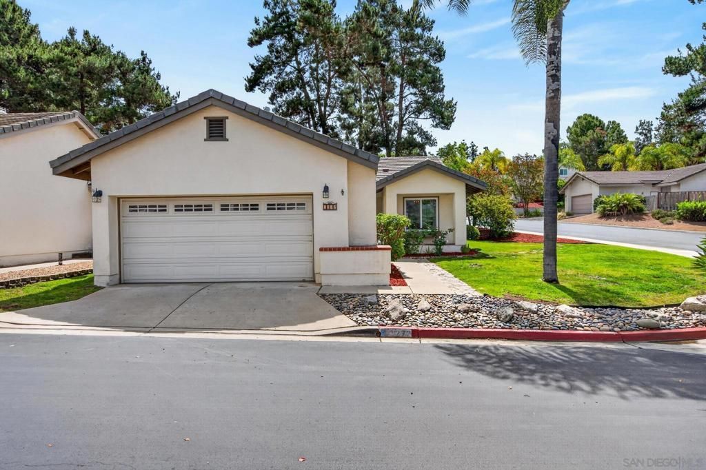 Image 1 of property listing at 1272 Lancer Glen, Escondido, CA 92029