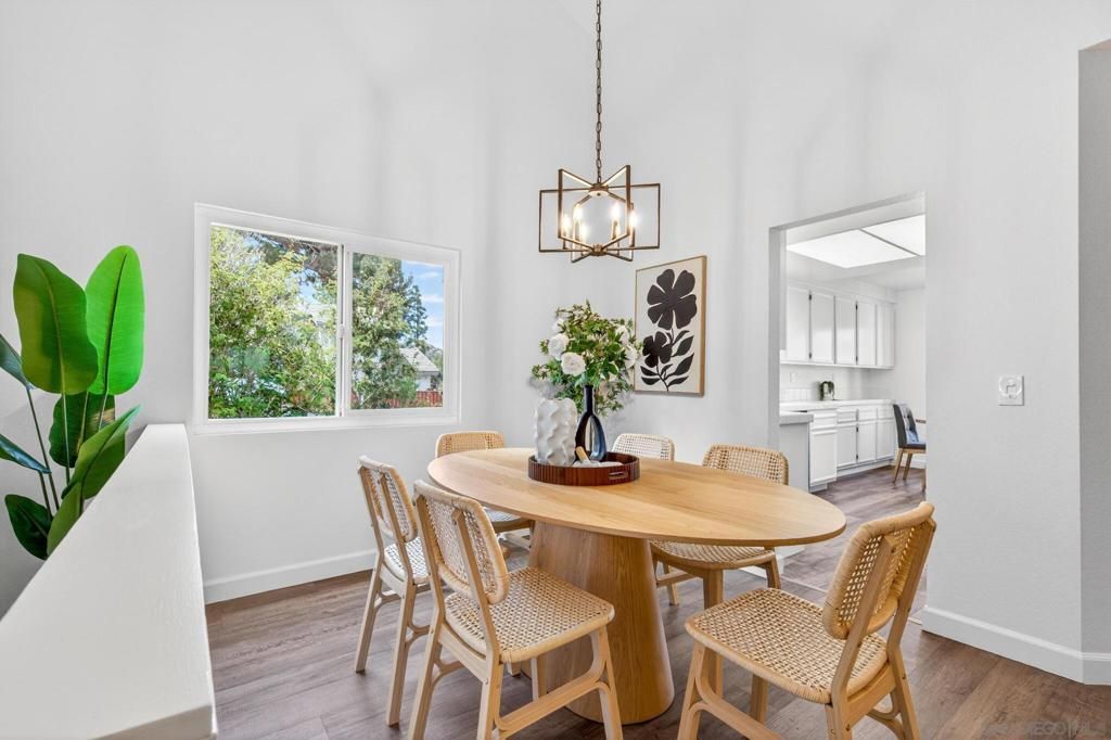 Image 12 of property listing at 1272 Lancer Glen, Escondido, CA 92029