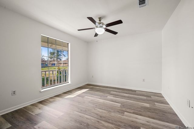 5023 Front Royal Dr, Baton Rouge, LA 70817