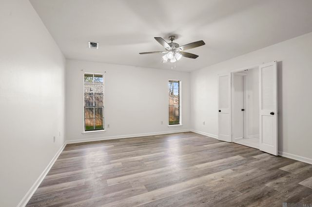 5023 Front Royal Dr, Baton Rouge, LA 70817