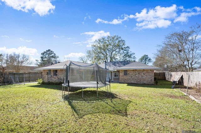 5023 Front Royal Dr, Baton Rouge, LA 70817