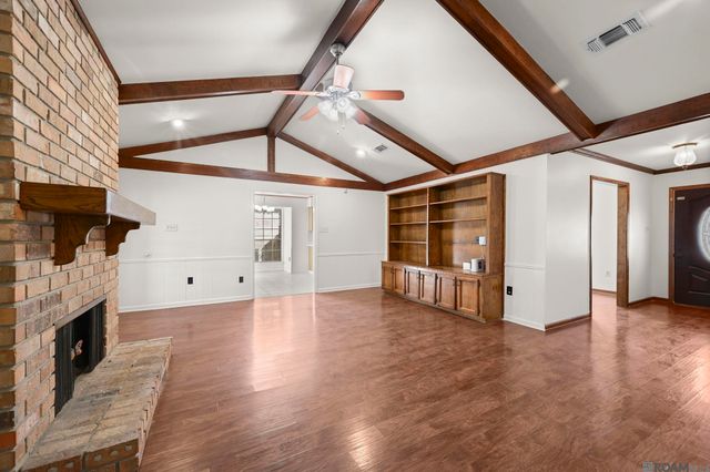 5023 Front Royal Dr, Baton Rouge, LA 70817