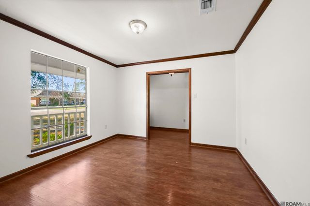 5023 Front Royal Dr, Baton Rouge, LA 70817