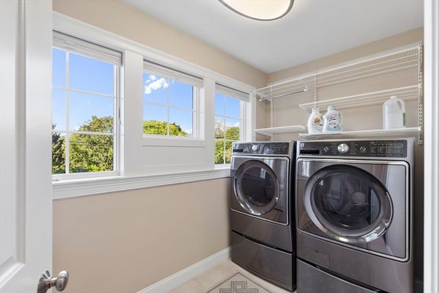 115 Burlington St, Lexington, MA 02420