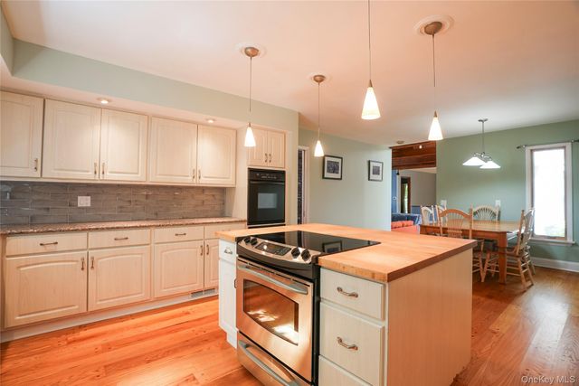 22 Peters Lane, Pound Ridge, NY 10576