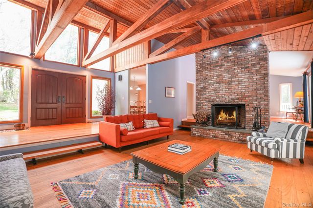 22 Peters Lane, Pound Ridge, NY 10576
