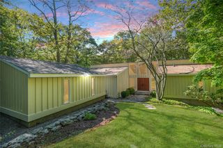 22 Peters Lane, Pound Ridge, NY 10576