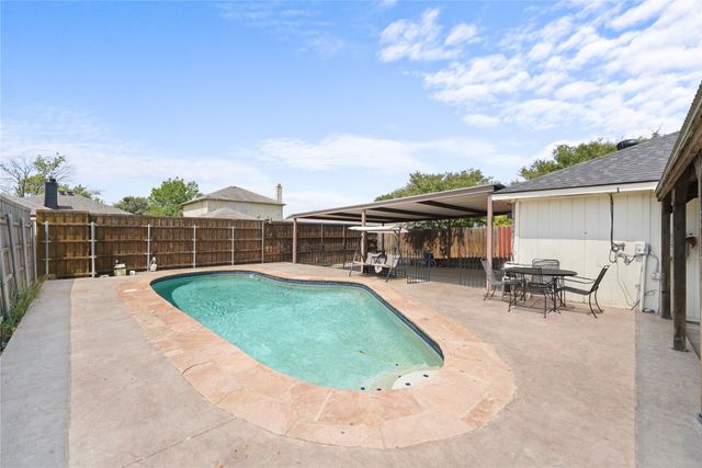 2733 Spring Rain Drive, Mesquite, TX 75181