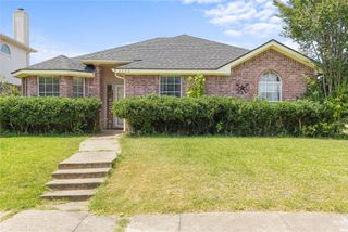 2733 Spring Rain Drive, Mesquite, TX 75181