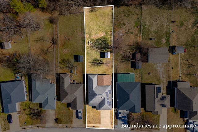 1013 E Street, Rogers, AR 72756