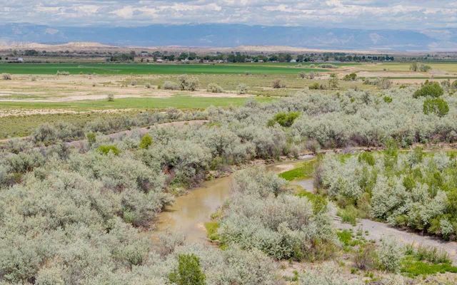 1412 Lane 41, Otto, WY 82434