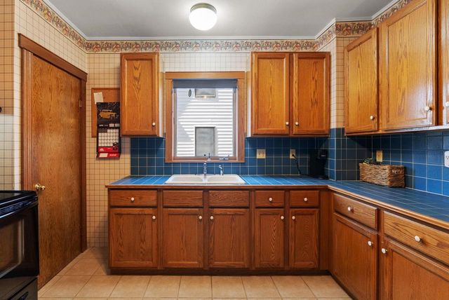5406 Hough Street, Mcfarland, WI 53558