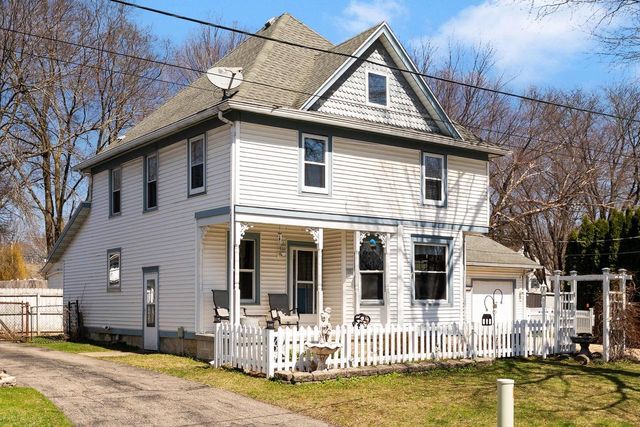 5406 Hough Street, Mcfarland, WI 53558