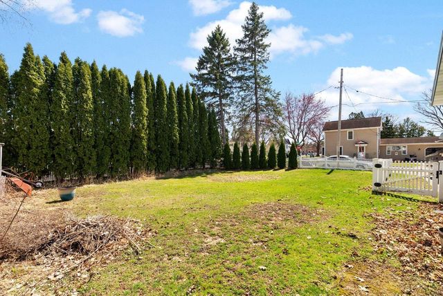 5406 Hough Street, Mcfarland, WI 53558