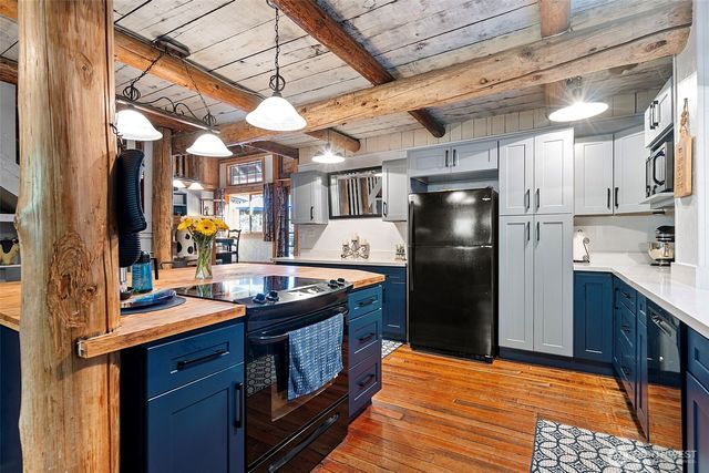 15920 Peacock Hill Avenue NW, Gig Harbor, WA 98332