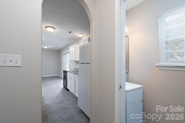 8016 Bronze Pike Drive, Charlotte, NC 28273