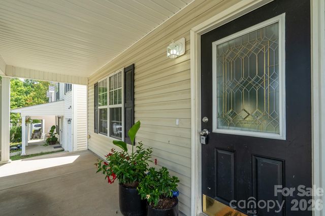 8016 Bronze Pike Drive, Charlotte, NC 28273