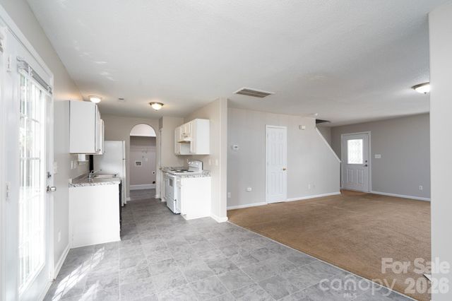 8016 Bronze Pike Drive, Charlotte, NC 28273