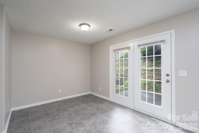 8016 Bronze Pike Drive, Charlotte, NC 28273