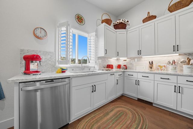 9166 Lakeside Dr, Mountain Ranch, CA 95246