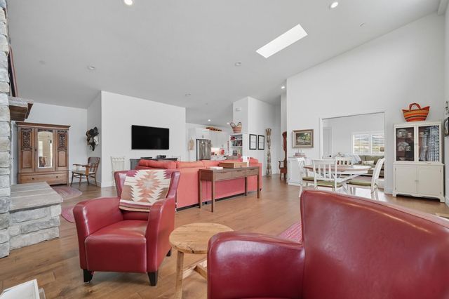 9166 Lakeside Dr, Mountain Ranch, CA 95246