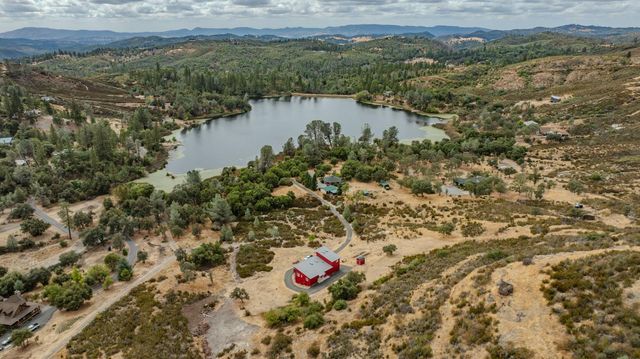 9166 Lakeside Dr, Mountain Ranch, CA 95246