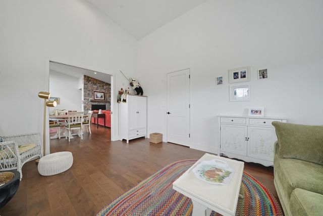 9166 Lakeside Dr, Mountain Ranch, CA 95246