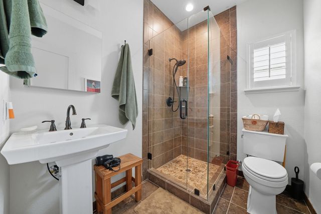 9166 Lakeside Dr, Mountain Ranch, CA 95246