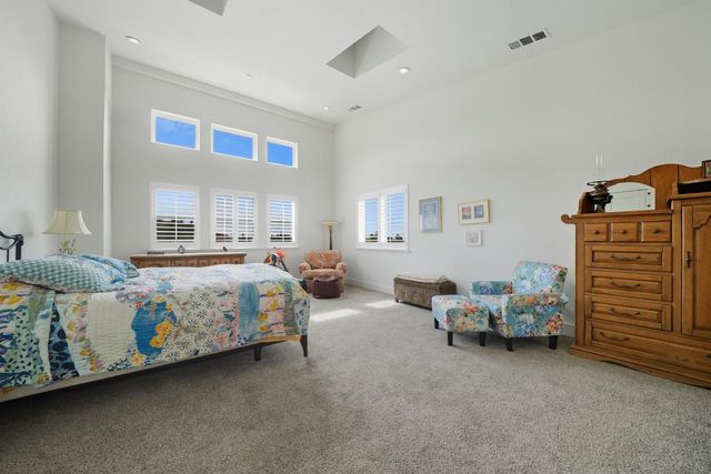 9166 Lakeside Dr, Mountain Ranch, CA 95246