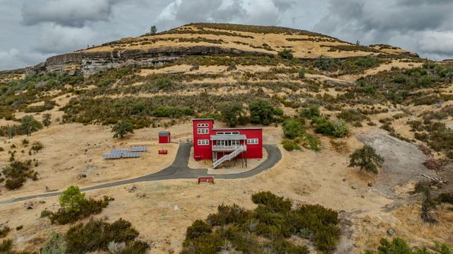 9166 Lakeside Dr, Mountain Ranch, CA 95246