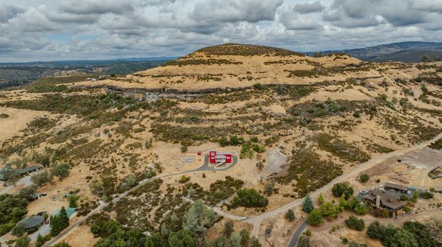 9166 Lakeside Dr, Mountain Ranch, CA 95246