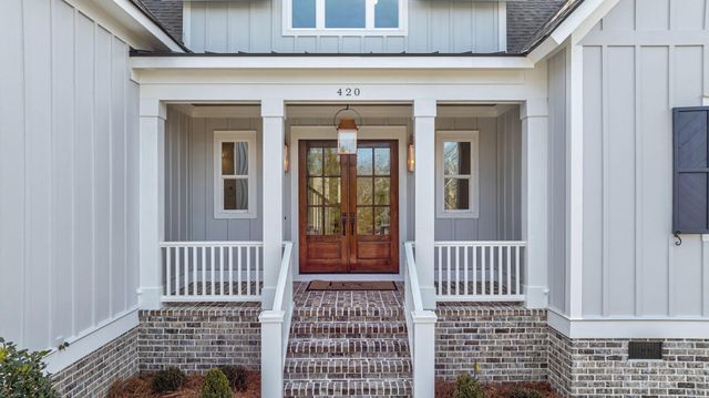 420 ST JOHNS Drive, North Augusta, SC 29860