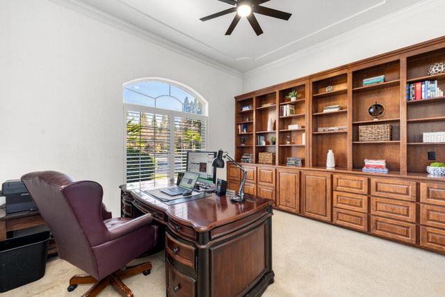 10000 Hadleigh Dr, Orangevale, CA 95662