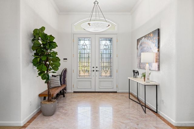 10000 Hadleigh Dr, Orangevale, CA 95662