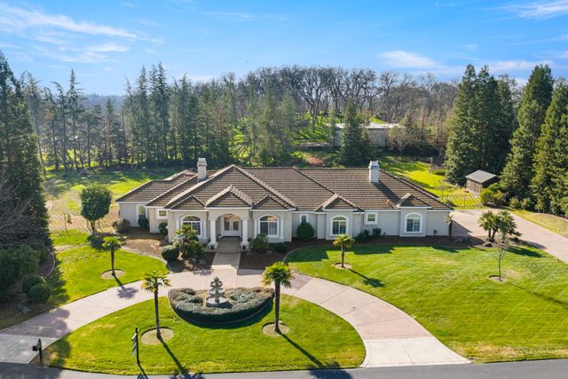 10000 Hadleigh Dr, Orangevale, CA 95662