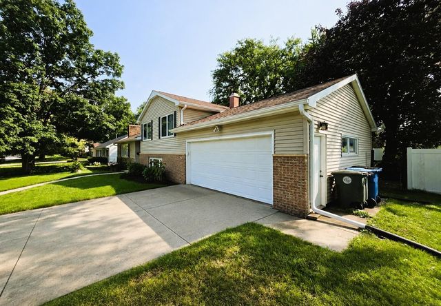 257 Crestview Avenue, Waterloo, IA 50701
