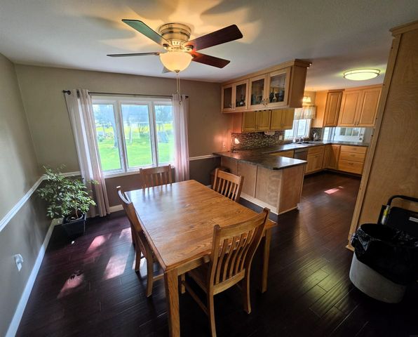 257 Crestview Avenue, Waterloo, IA 50701
