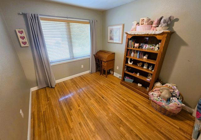 257 Crestview Avenue, Waterloo, IA 50701
