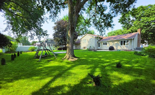 257 Crestview Avenue, Waterloo, IA 50701