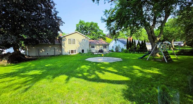 257 Crestview Avenue, Waterloo, IA 50701