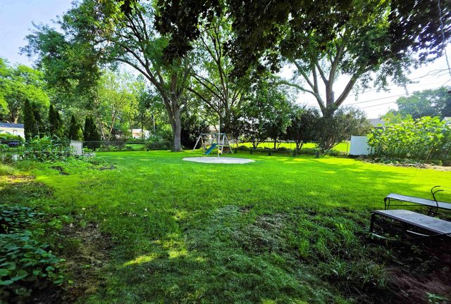 257 Crestview Avenue, Waterloo, IA 50701
