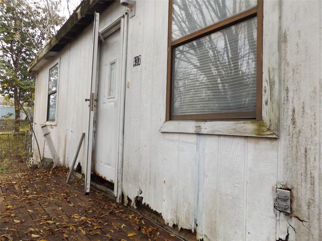 437 8th Street, Dickinson, TX 77539