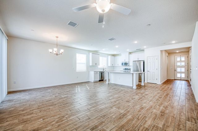1165 Significant Way W, Madera, CA 93636