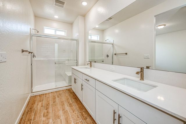 1165 Significant Way W, Madera, CA 93636