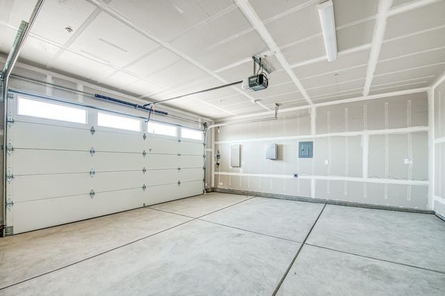 1165 Significant Way W, Madera, CA 93636