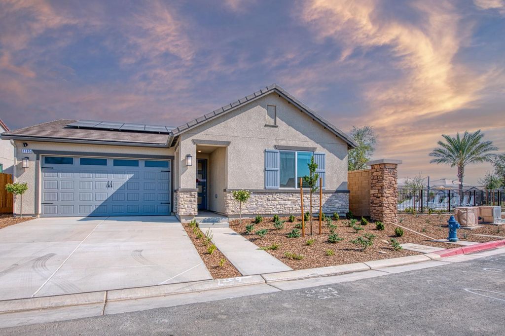 Image 1 of property listing at 1165 Significant Way W, Madera, CA 93636