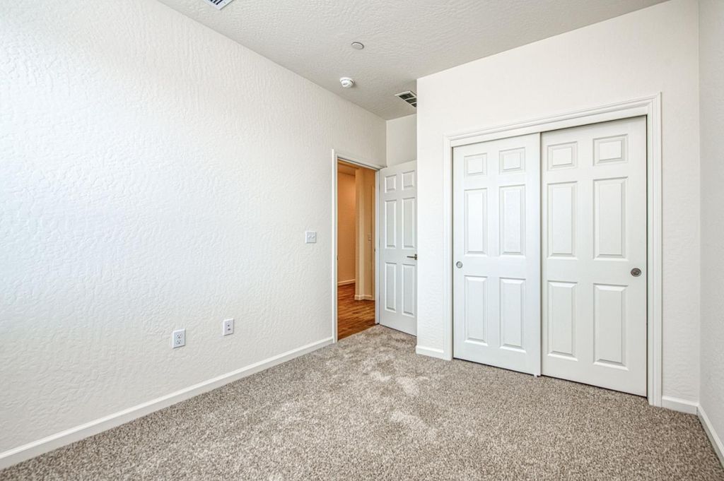 Image 16 of property listing at 1165 Significant Way W, Madera, CA 93636