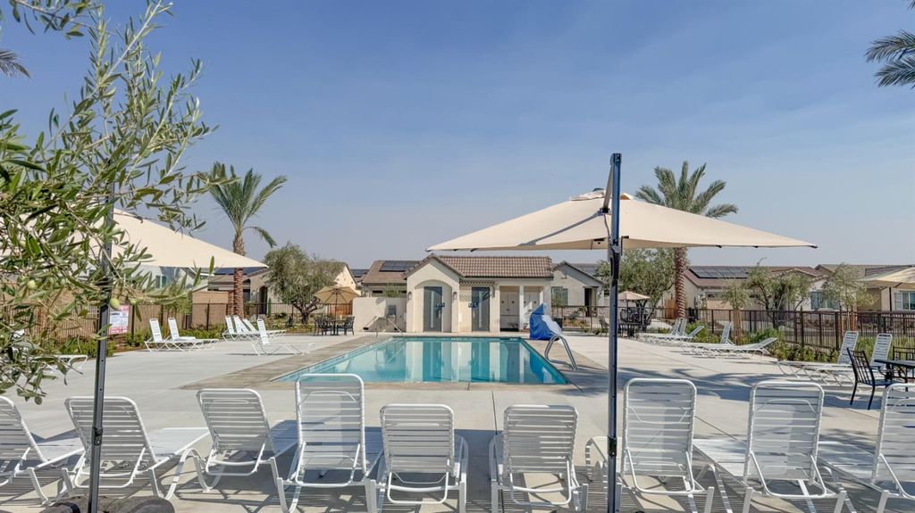Image 31 of property listing at 1165 Significant Way W, Madera, CA 93636