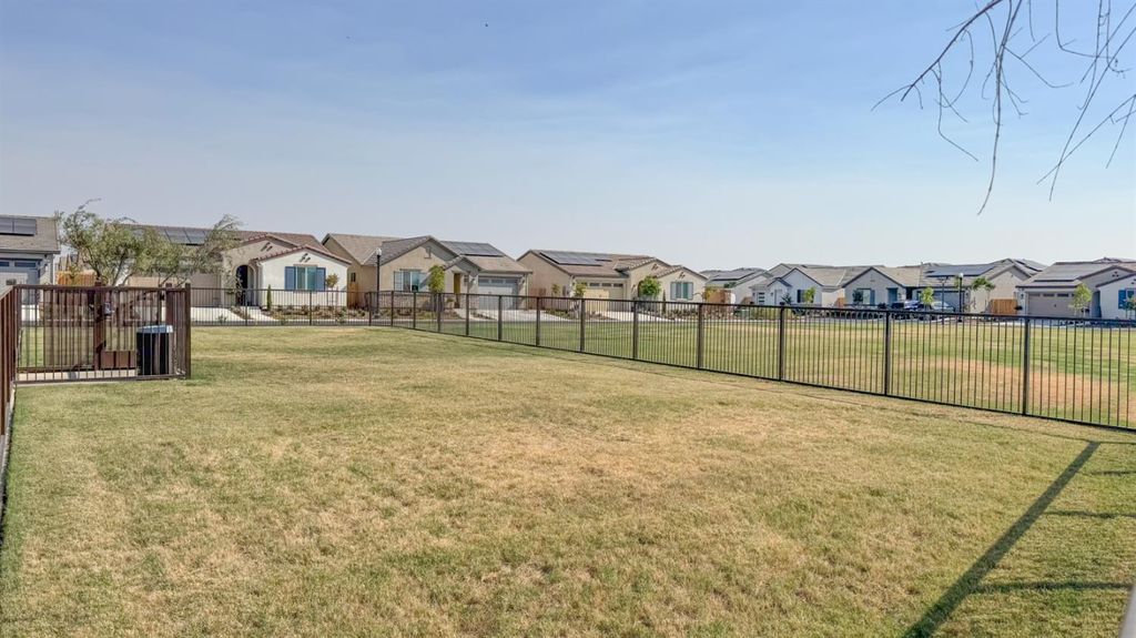 Image 33 of property listing at 1165 Significant Way W, Madera, CA 93636